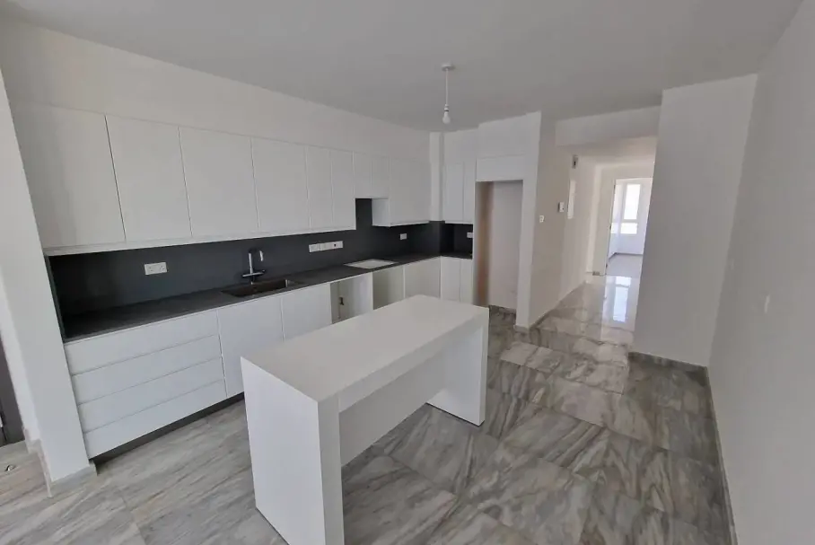 3 bedrooms Apartment in Larnaca, Larnaka, Cyprus No. 4965