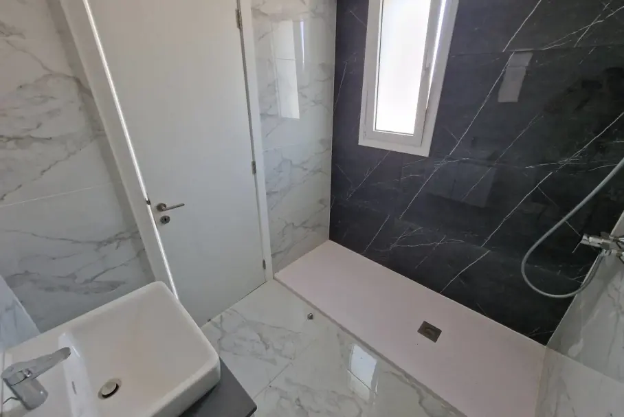 3 bedrooms Apartment in Larnaca, Larnaka, Cyprus No. 4965