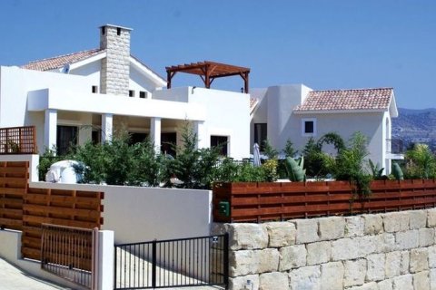 3 bedrooms Villa in Monagroulli, Limassol, Cyprus No. 46165