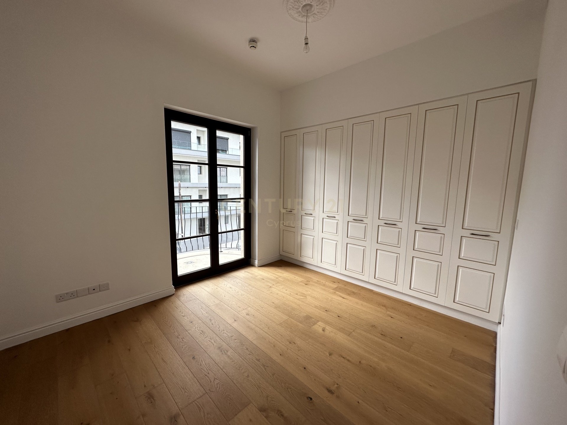 2 bedrooms Apartment in Germasogeia, Limassol, Cyprus No. 24716