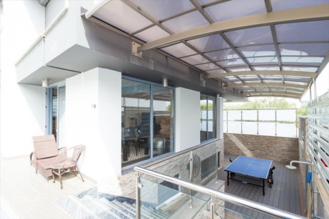 5 bedrooms Villa in Limassol, Cyprus No. 38291