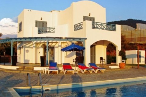 4 bedrooms Villa in Paphos, Cyprus No. 38286