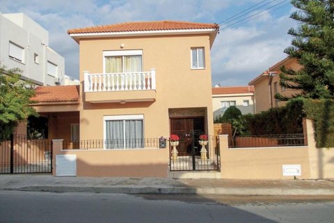 3 bedrooms Villa in Limassol, Cyprus No. 38250