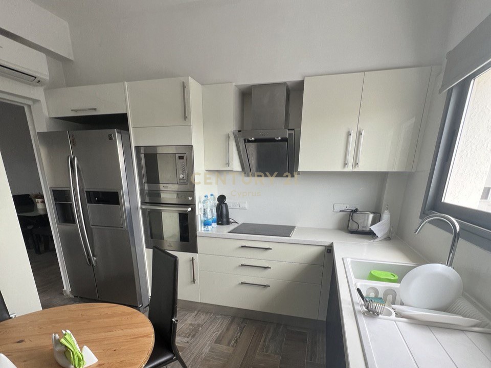 3 bedrooms Apartment in Germasogeia, Limassol, Cyprus No. 53513