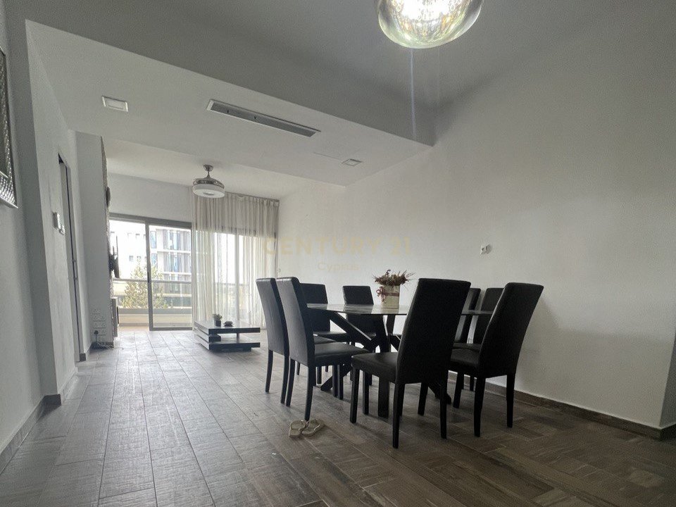 3 bedrooms Apartment in Germasogeia, Limassol, Cyprus No. 53513