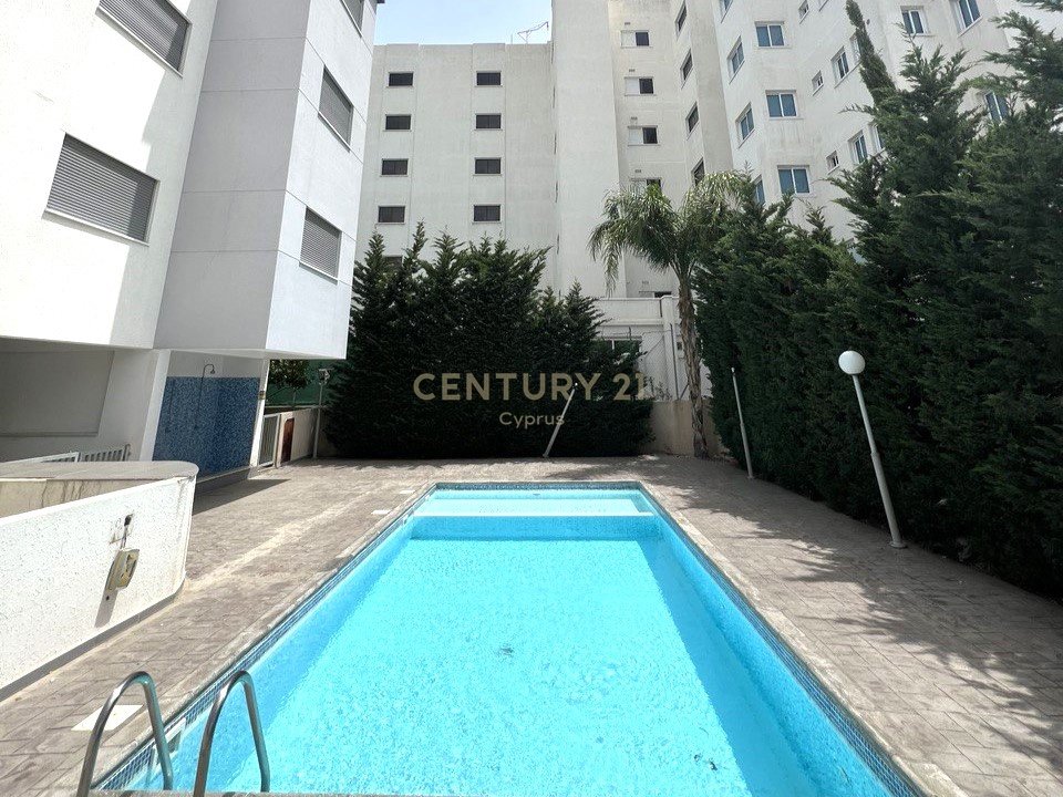 3 bedrooms Apartment in Germasogeia, Limassol, Cyprus No. 53513