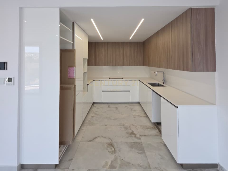 2 bedrooms Apartment in Germasogeia, Limassol, Cyprus No. 54251