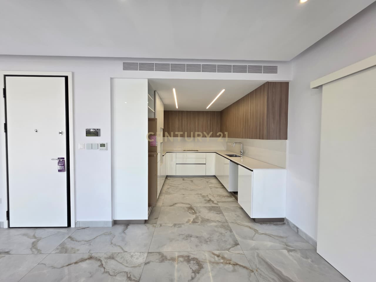 2 bedrooms Apartment in Germasogeia, Limassol, Cyprus No. 54251