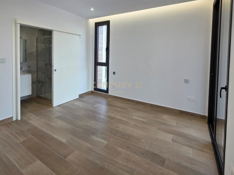 2 bedrooms Apartment in Germasogeia, Limassol, Cyprus No. 54251