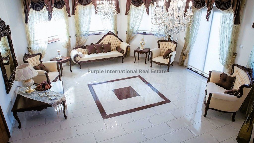 6 bedrooms Villa in Limassol, Cyprus No. 9359