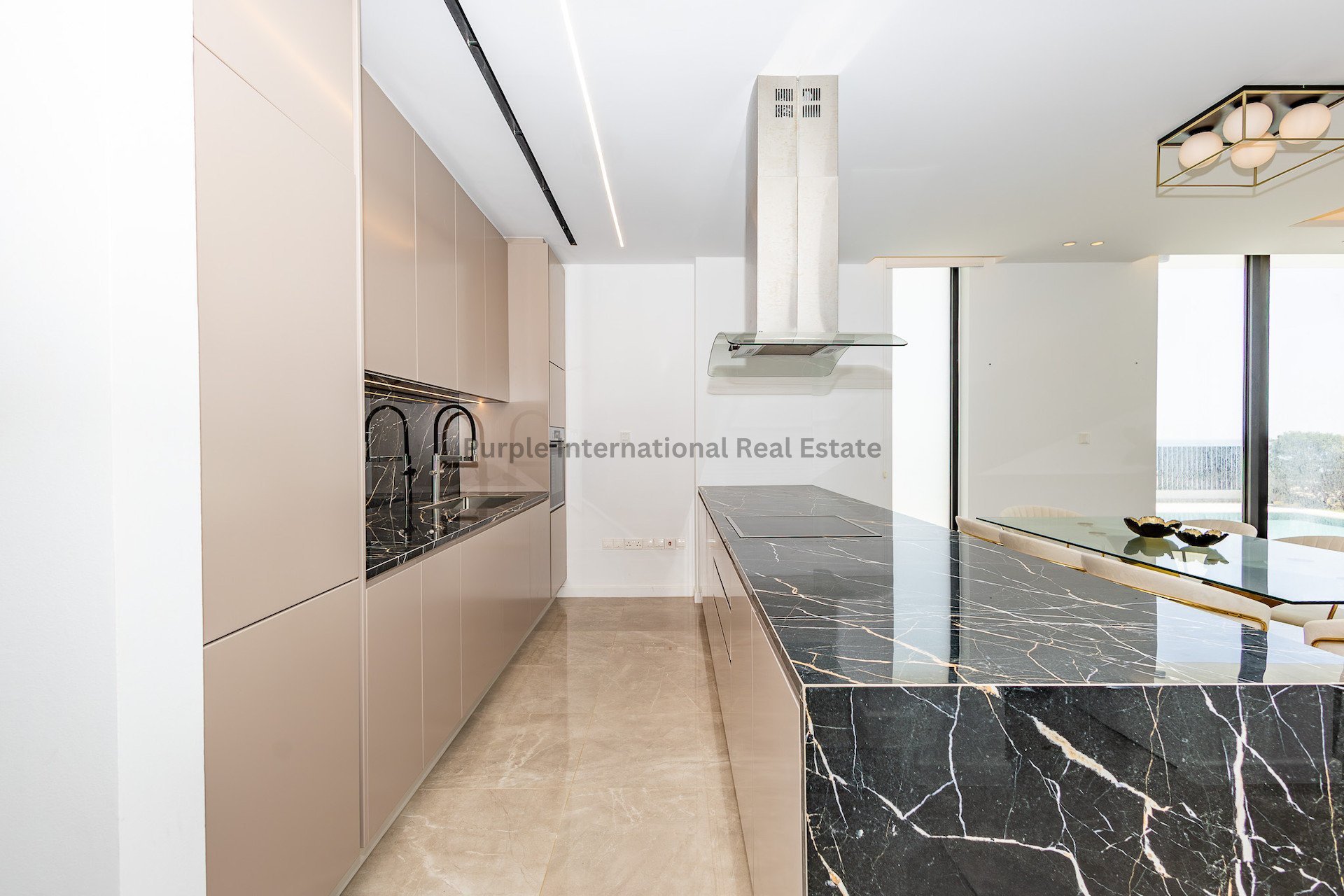 4 bedrooms Villa in Ayia Napa, Ammochostos, Cyprus No. 39099