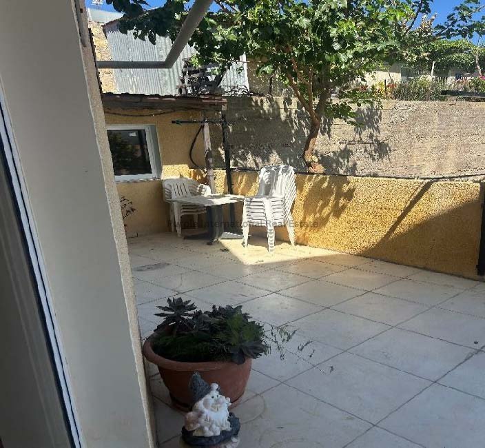 6 bedrooms Villa in Pissouri, Limassol, Cyprus No. 39102