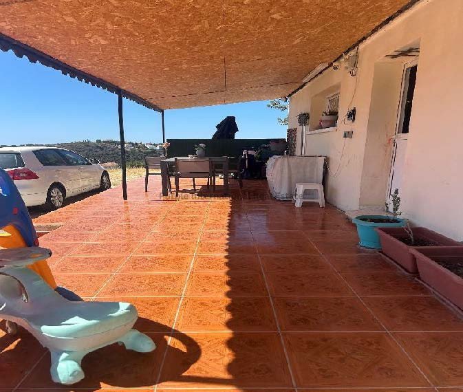 6 bedrooms Villa in Pissouri, Limassol, Cyprus No. 39102