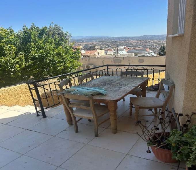 6 bedrooms Villa in Pissouri, Limassol, Cyprus No. 39102
