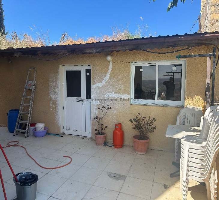 6 bedrooms Villa in Pissouri, Limassol, Cyprus No. 39102