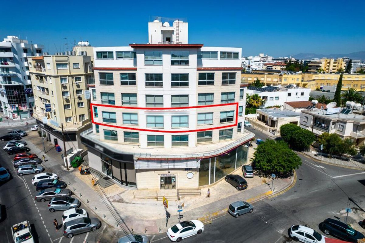 265m2 Local comercial en Nicosia, Chipre No. 37952