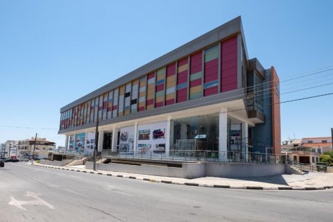 2100m2 Commercial property in Larnaca, Larnaka, Cyprus No. 37958