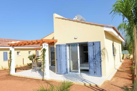 3 bedrooms Bungalow in Polis, Paphos, Cyprus No. 8113
