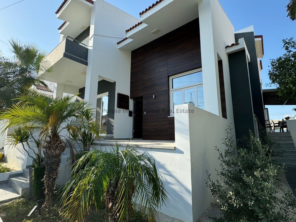 4 bedrooms Villa in Pyla, Larnaka, Cyprus No. 39042