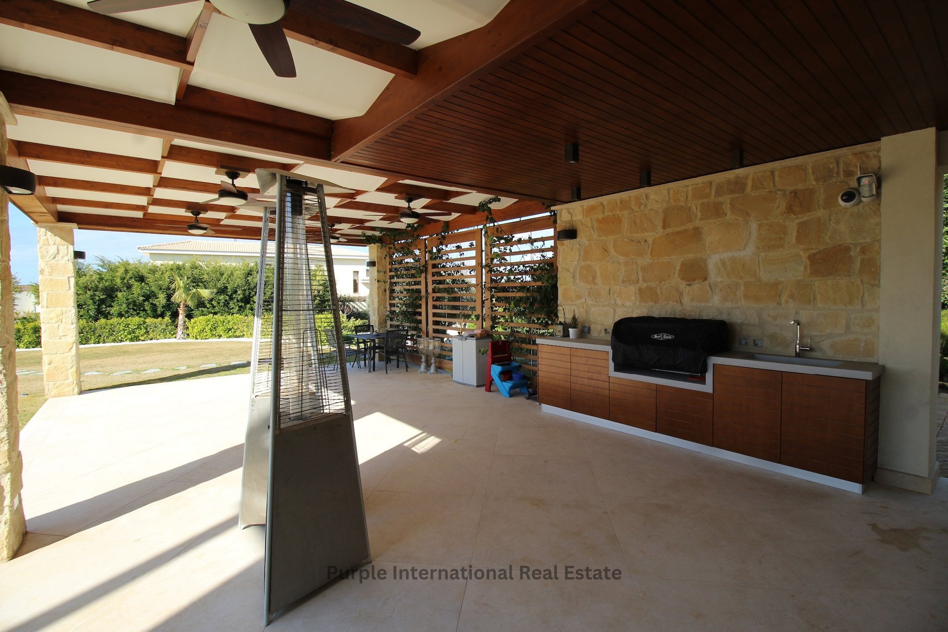 6 chambres Villa à Aphrodite Hills, Kouklia, Paphos, Chypre No. 36163
