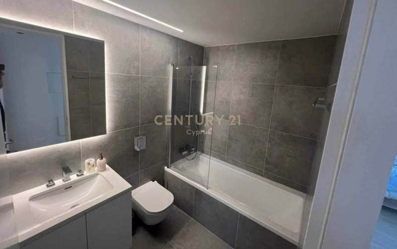 2 dormitorios Apartamento en Larnaca, Larnaka, Chipre No. 57168