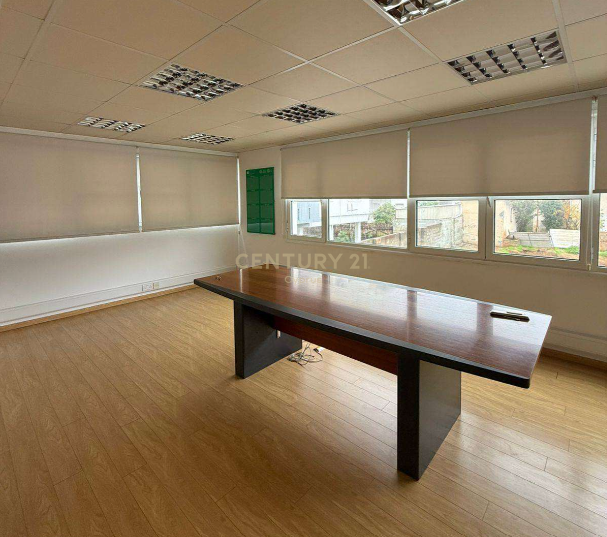 247m2 Oficina en Limassol, Chipre No. 57173