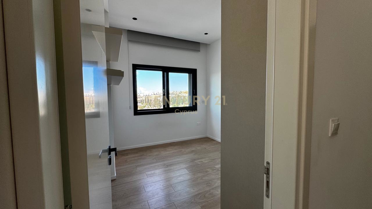 4 bedrooms Penthouse in Agios Athanasios, Limassol, Cyprus No. 53866