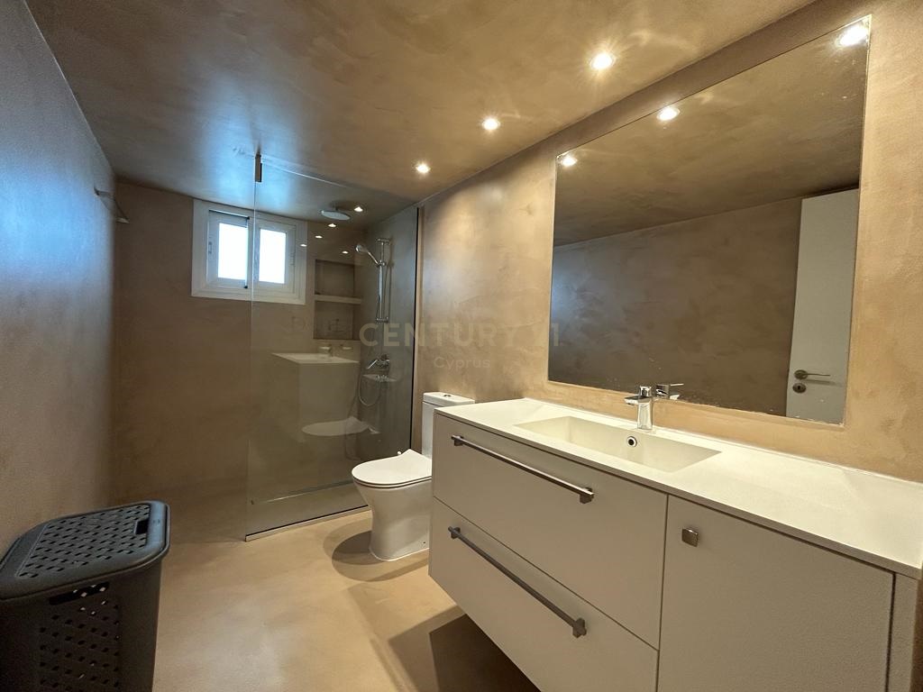 3 bedrooms Penthouse in Agios Tychonas, Limassol, Cyprus No. 54164