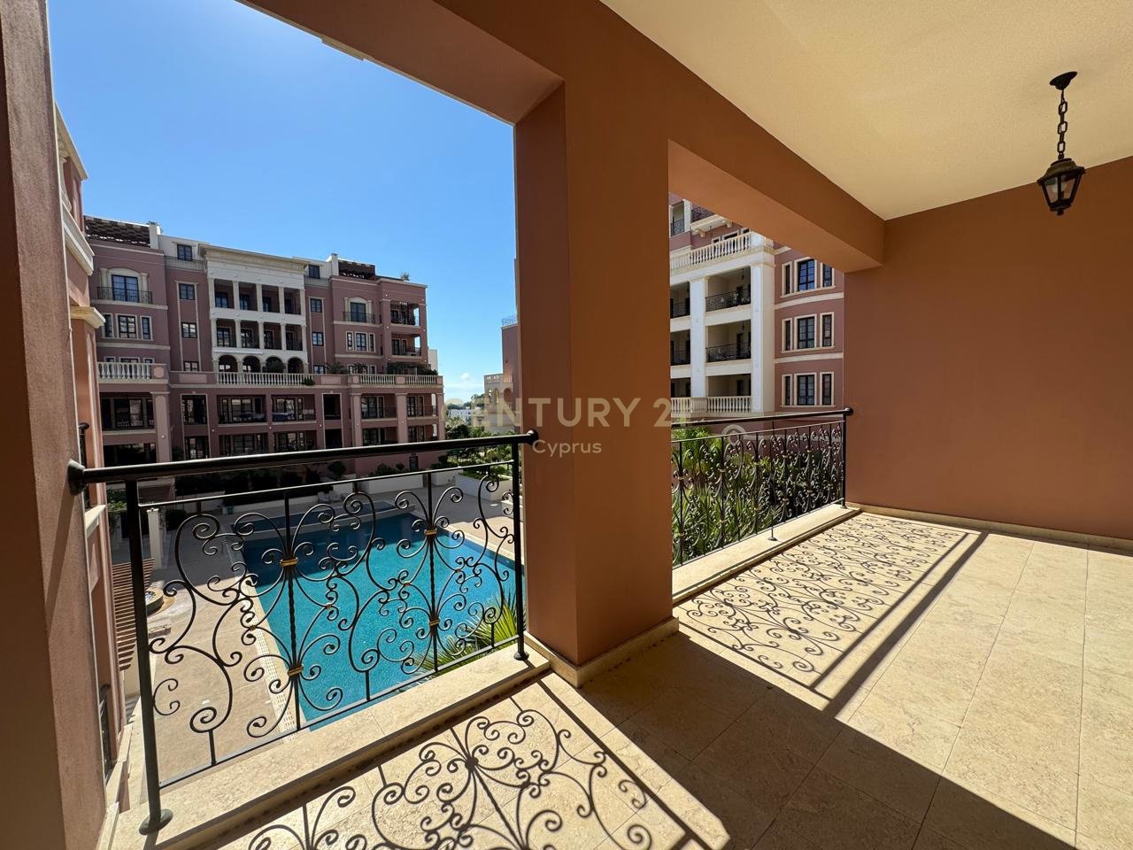 2 bedrooms Apartment in Germasogeia, Limassol, Cyprus No. 30896