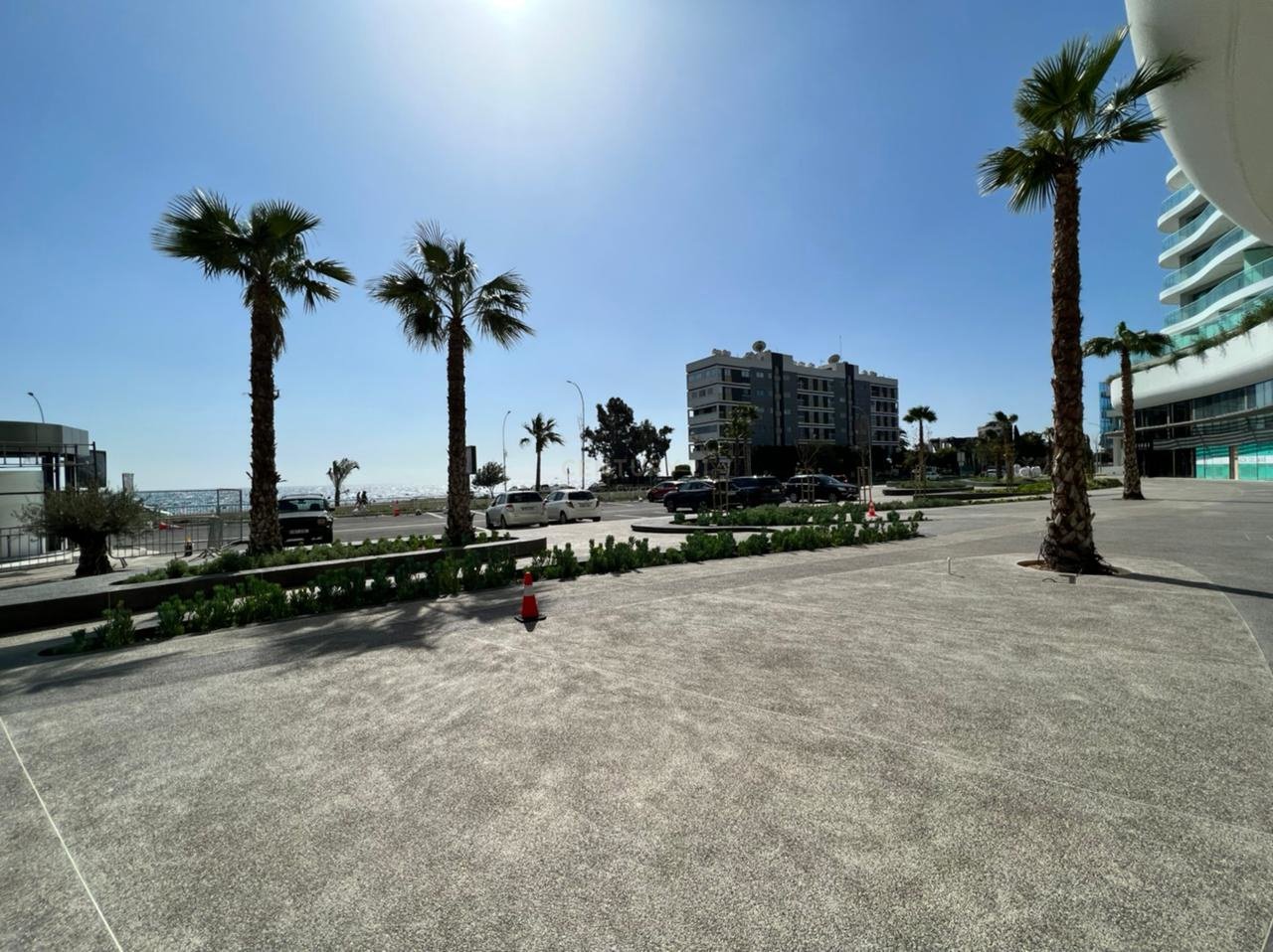 75m2 Tienda en Germasogeia, Limassol, Chipre No. 53410