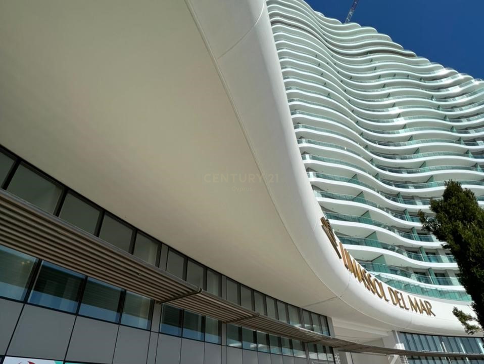 75m2 Tienda en Germasogeia, Limassol, Chipre No. 53410