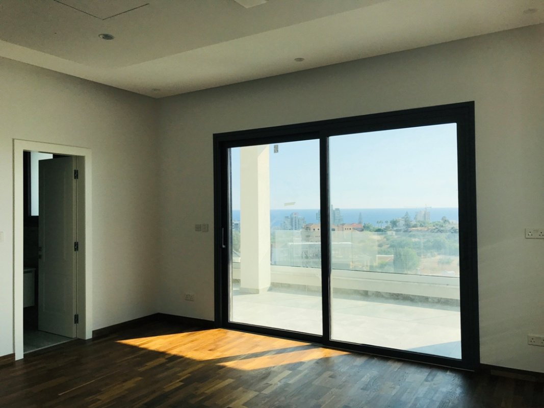 7 rooms Villa in Limassol, Cyprus No. 38507
