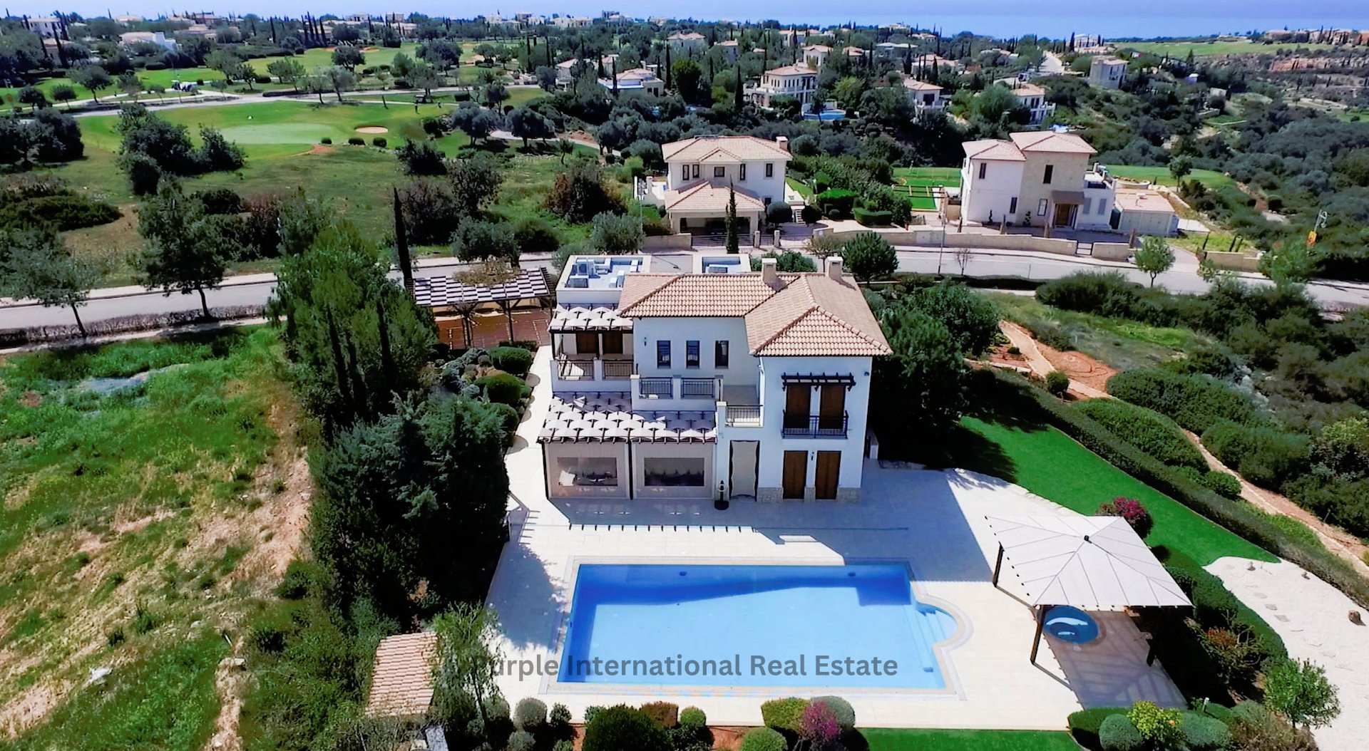 5 chambres Villa à Aphrodite Hills, Kouklia, Paphos, Chypre No. 36146