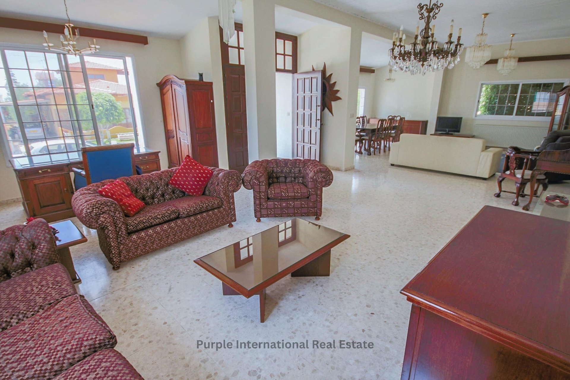 5 chambres Villa à Deryneia, Ammochostos, Chypre No. 36148