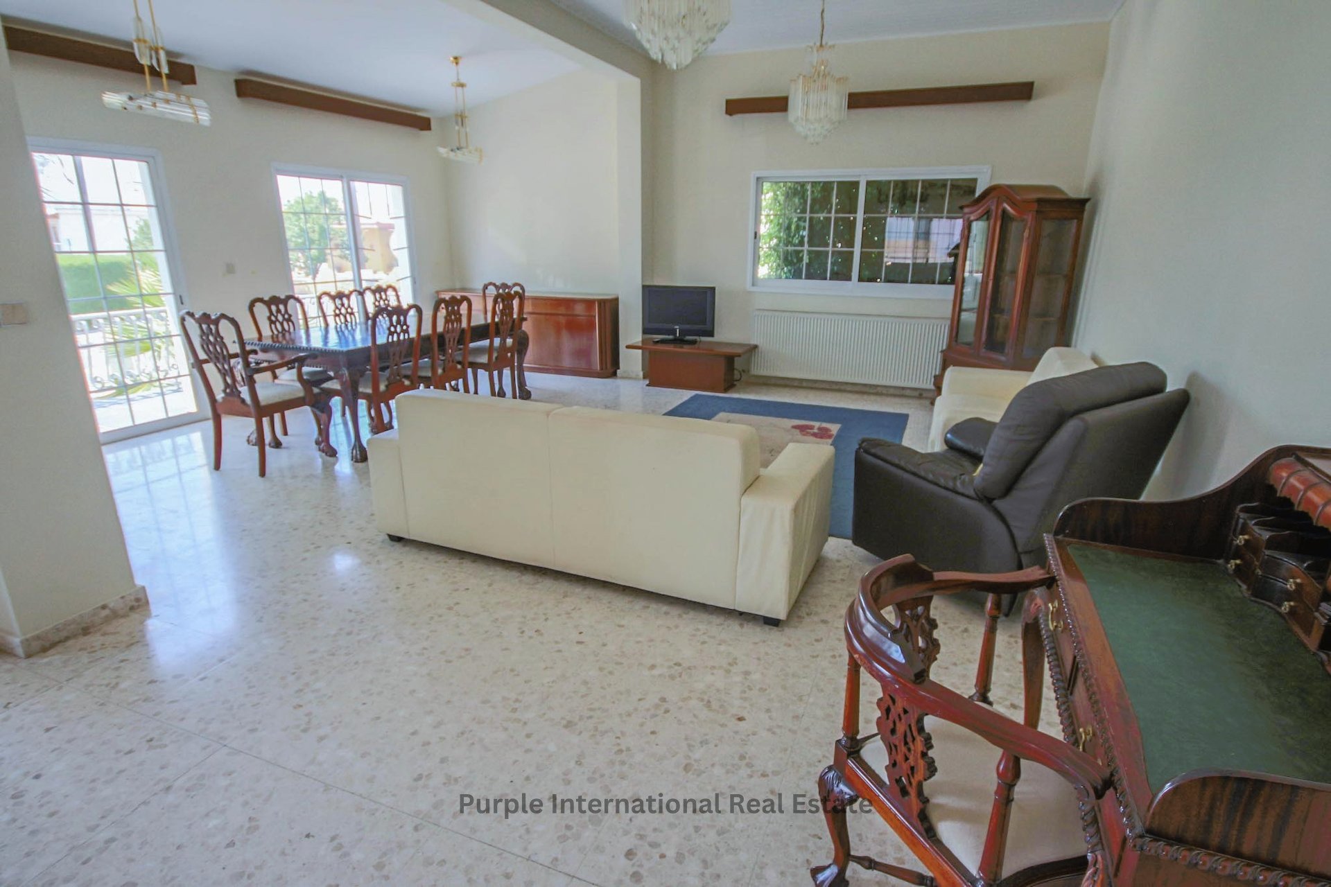 5 chambres Villa à Deryneia, Ammochostos, Chypre No. 36148