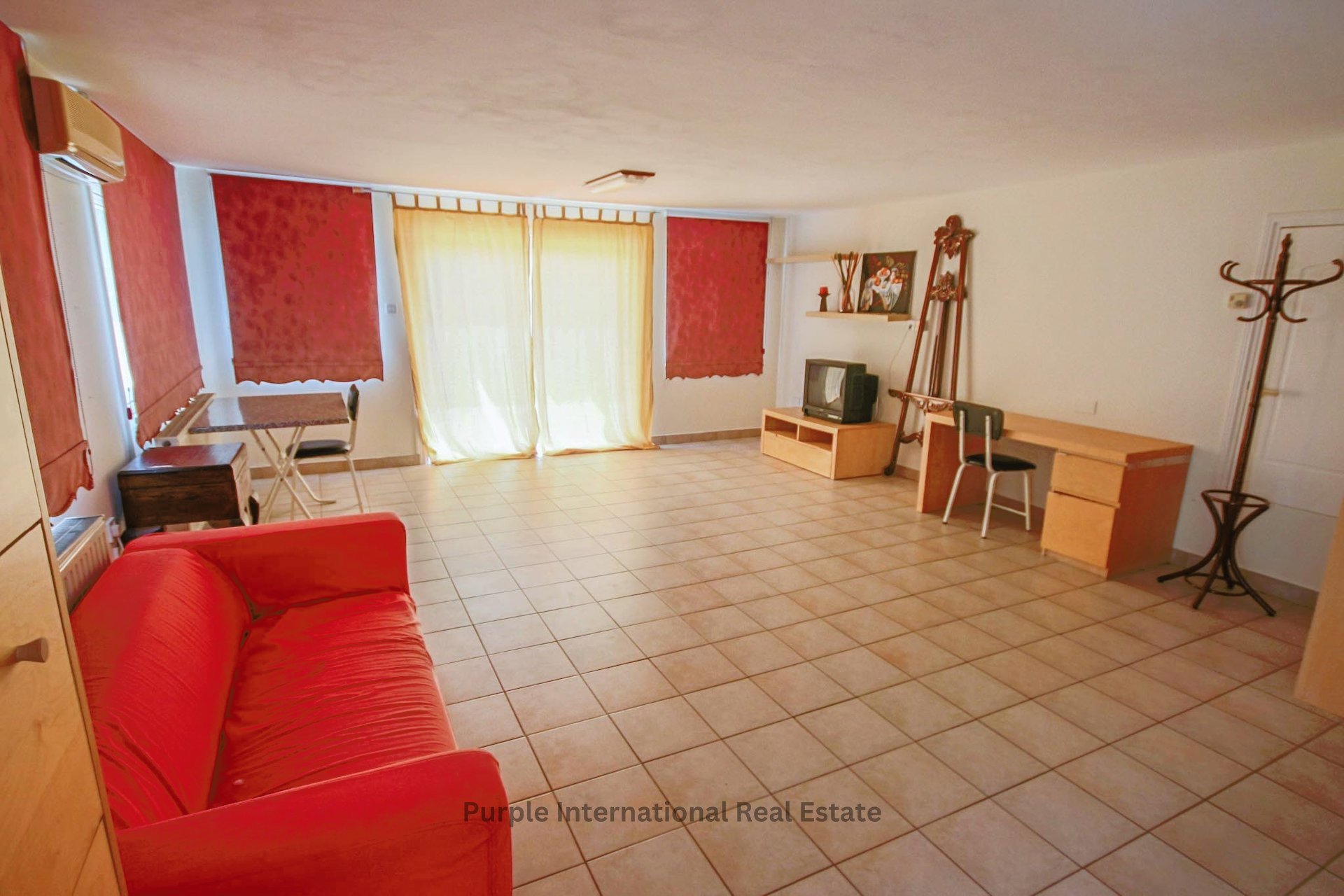 5 chambres Villa à Deryneia, Ammochostos, Chypre No. 36148