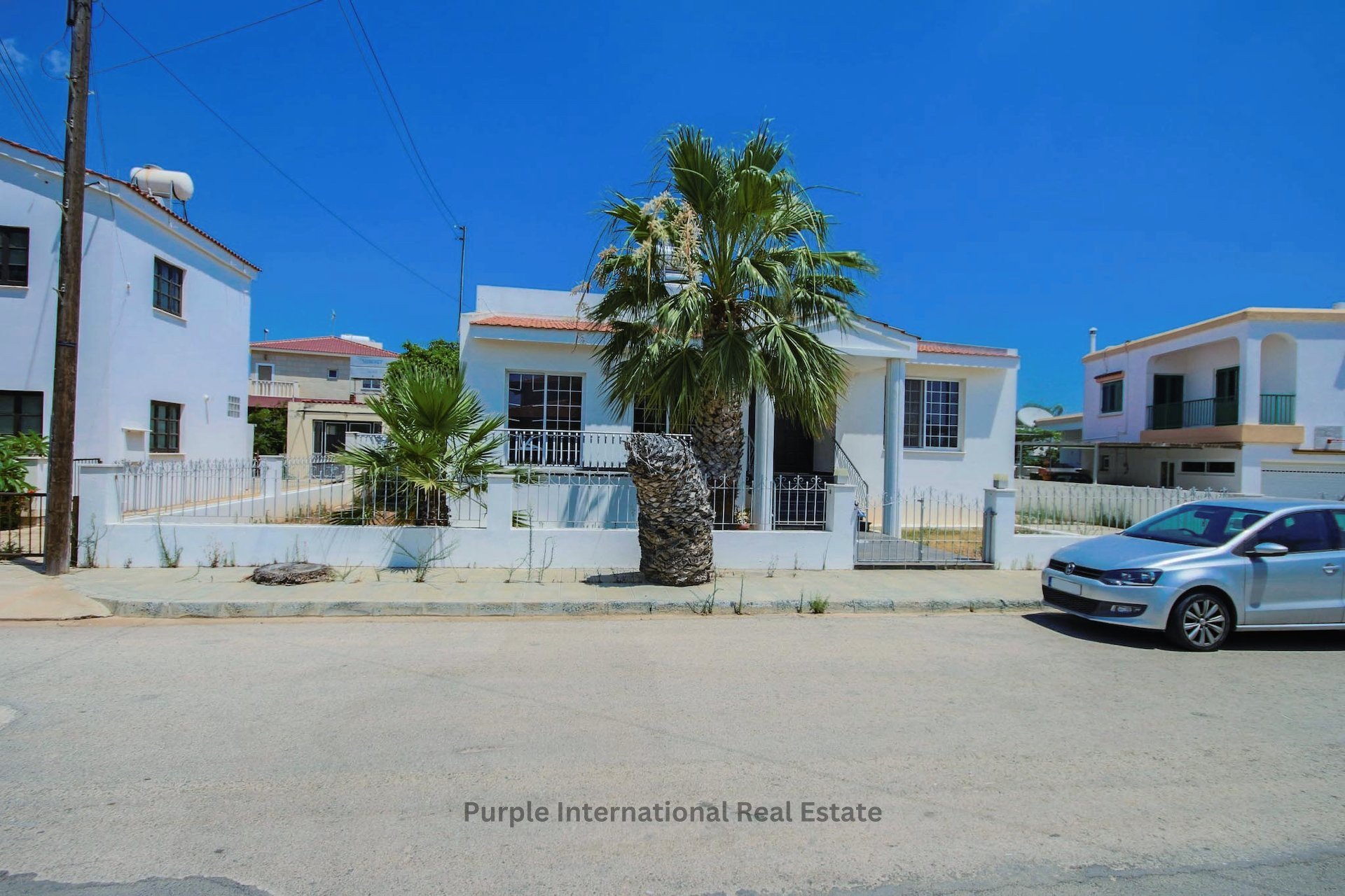 5 chambres Villa à Deryneia, Ammochostos, Chypre No. 36148