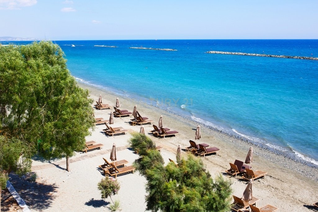 3 dormitorios Apartamento en Germasogeia, Limassol, Chipre No. 31141