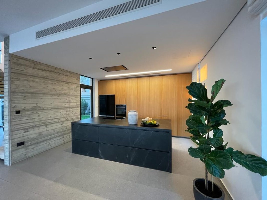 4 rooms Villa in Limassol, Cyprus No. 38953
