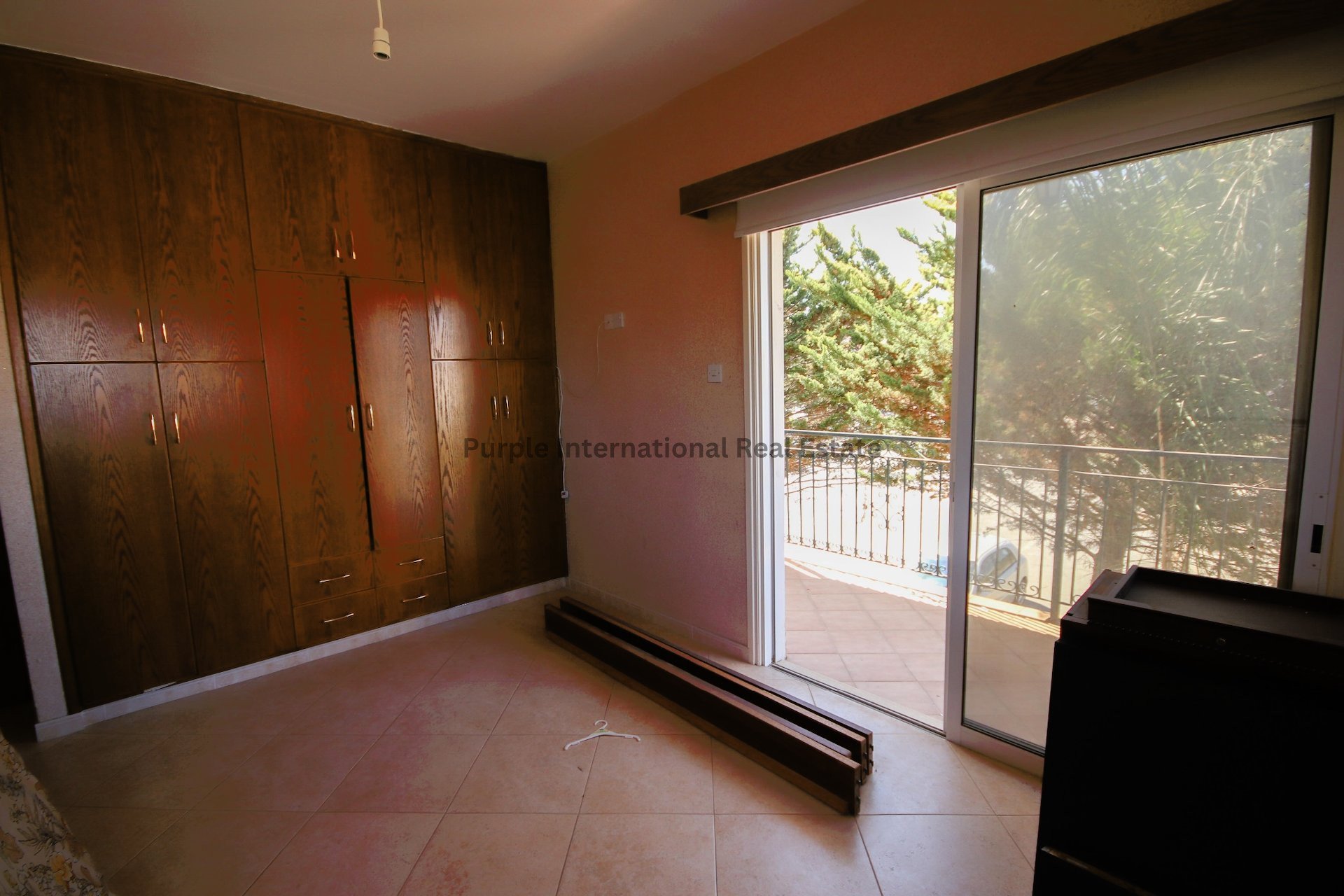 4 bedrooms Villa in Tersefanou, Larnaka, Cyprus No. 8039
