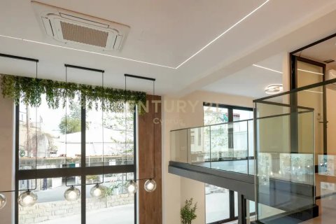 180m2 Local comercial en Limassol, Chipre No. 56105