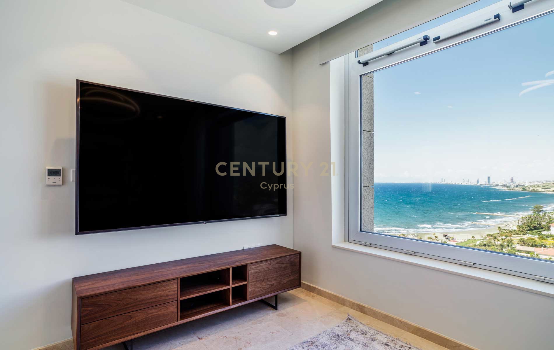 4 bedrooms Penthouse in Pyrgos, Limassol, Cyprus No. 55085