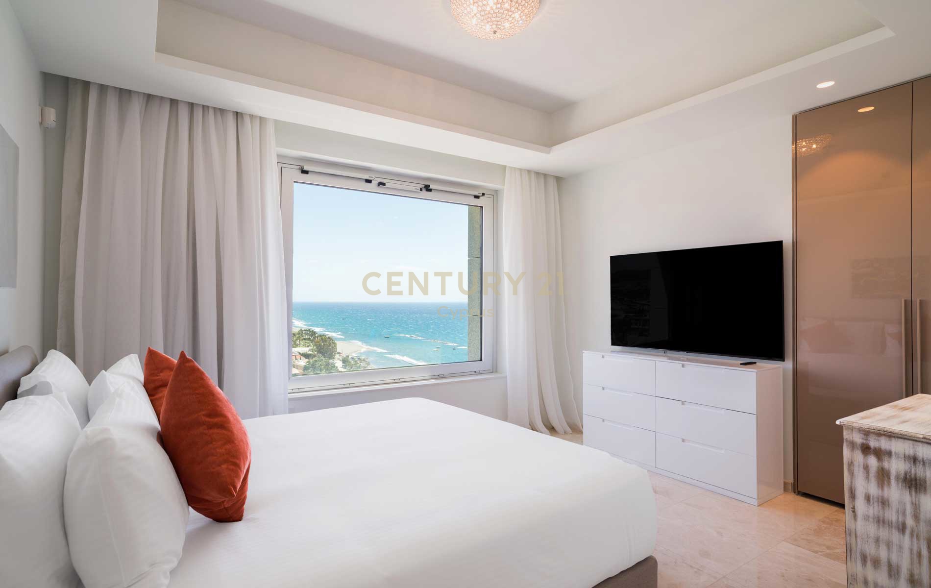 4 bedrooms Penthouse in Pyrgos, Limassol, Cyprus No. 55085
