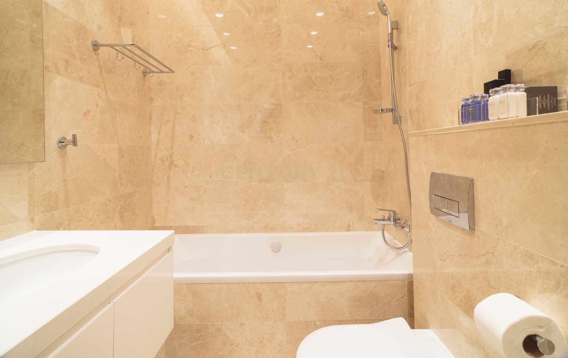 4 bedrooms Penthouse in Pyrgos, Limassol, Cyprus No. 55085