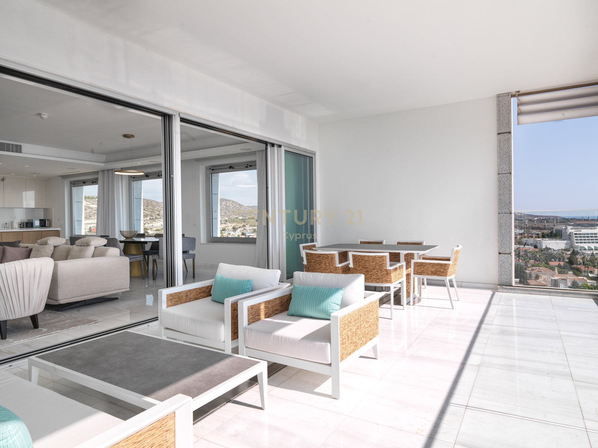 3 bedrooms Apartment in Pyrgos, Limassol, Cyprus No. 55083