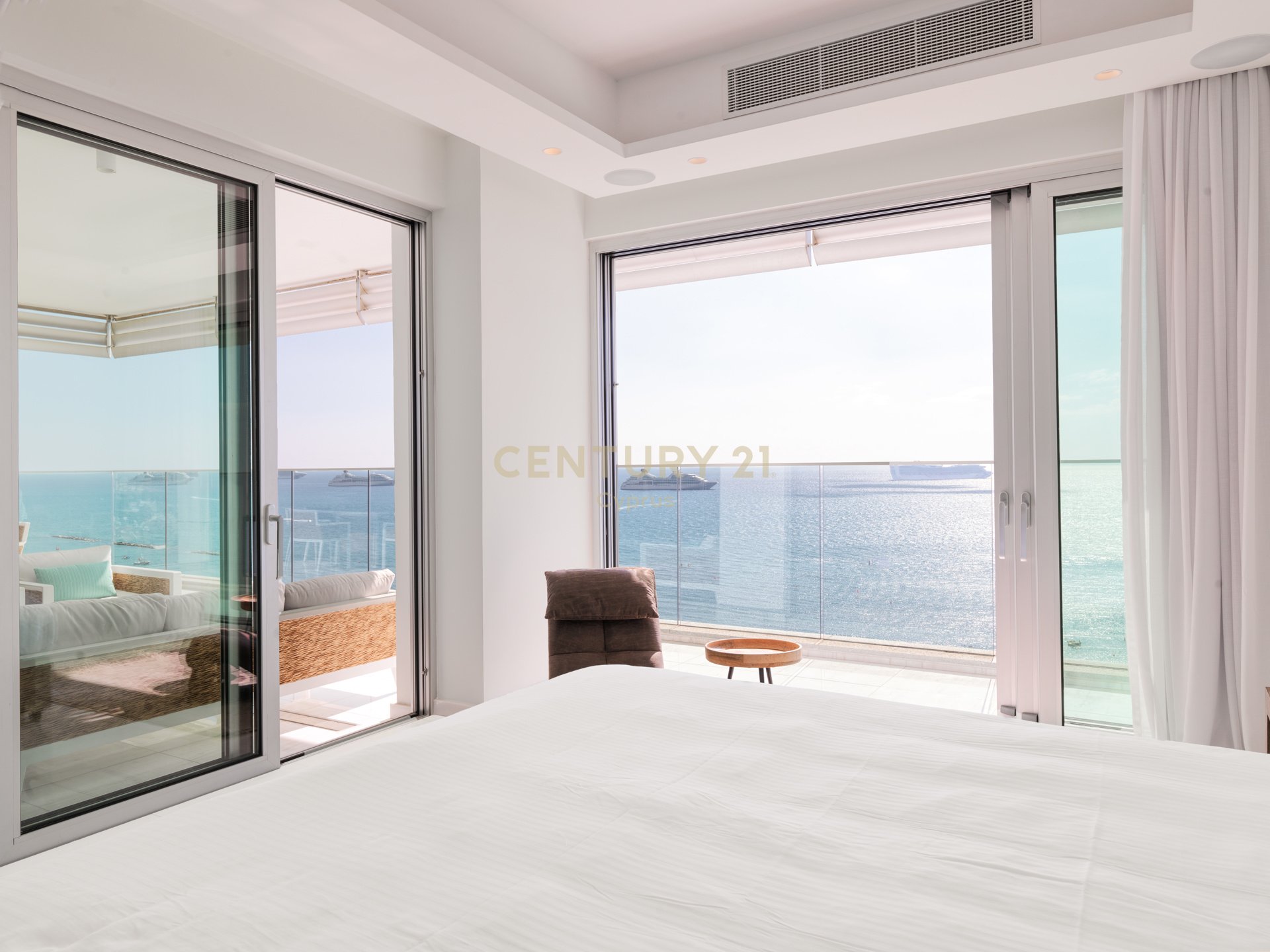 3 bedrooms Apartment in Pyrgos, Limassol, Cyprus No. 55083