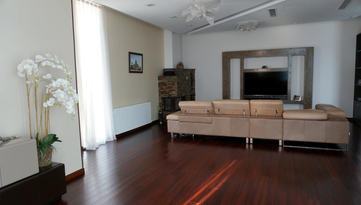 5 bedrooms Villa in Limassol, Cyprus No. 38700