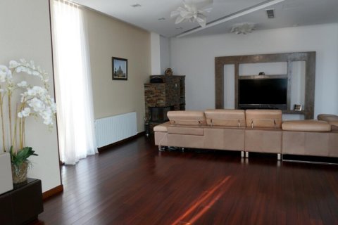 5 bedrooms Villa in Limassol, Cyprus No. 38700