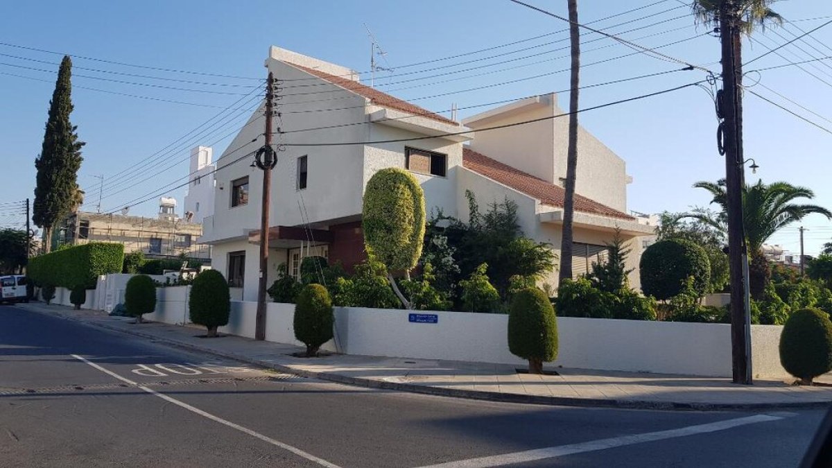 370m2 Villa in Nicosia, Cyprus No. 37915