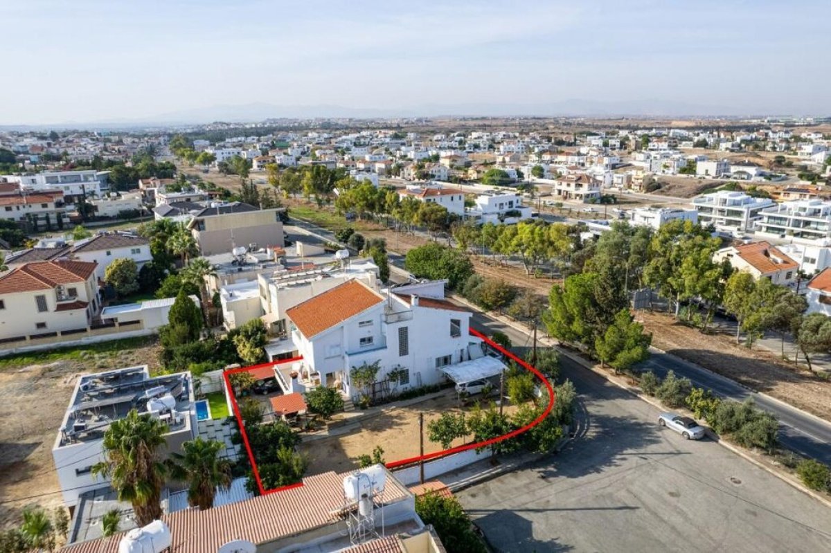 238m2 Villa in Nicosia, Cyprus No. 37914